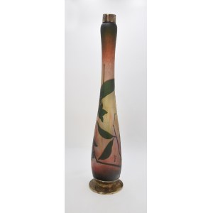 VERRERIE DE NANCY, DAUM FRERES (pôsobí od roku 1887), Váza s vetvičkou kaki