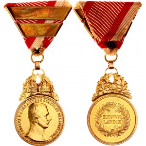 Austria - Hungary Large Gold Military Merit Medal Signum Laudis with 2 Claps 1917 - 1918 R4