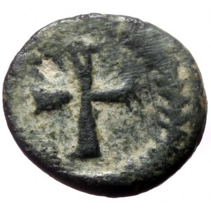 Vandals, Pseudo-Imperial coinage, ca 440-490 AE Nummus (Bronze, 10mm, 0.88g)
