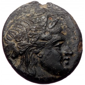 Aeolis, Temnos, AE, (Bronze, 4.15 g 18 mm), 3rd century BC.