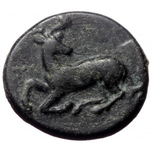 Ionia, Ephesos. AE, (Bronze, 2.09 g 13 mm), 4th century BC, Uncertain, magistrate.