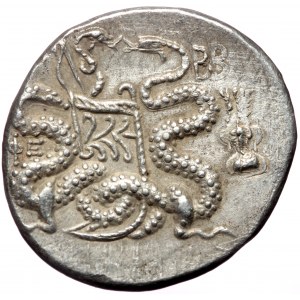 Ionia, Ephesos, AR Cistophoric Tetradrachm, (Silver,12.82 g 27 mm), Circa 180-67 BC. Dated RY 2 of Attalos III of Perga