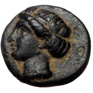 Ionia, Ephesos, AE, (Bronze, 1.17 g 11 mm), Circa 375-325 BC.