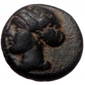 Ionia, Ephesos, AE, (Bronze, 1.27 g 10 mm), Circa 375-325 BC.