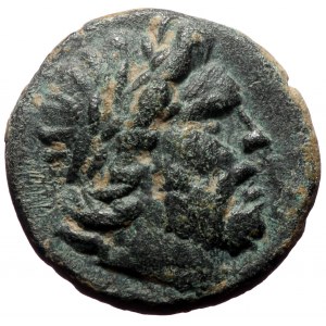 Mysia, Pergamon, AE, (Bronze, 7.99 g 22 mm), Mid-late 2nd century BC.