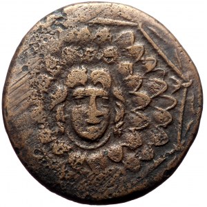 Pontos, Amisos, AE, (Bronze, 6.29 g 20 mm), Time of Mithradates VI Eupator, Circa 85-65 BC.
