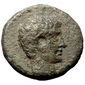 Mysia, Kyzikos. Augustus. AE. (Bronze, 3.08 g. 25 mm.) 27 BC-14 AD.