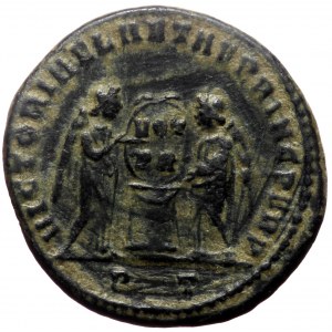 Constantine I The Great (307-337). AE, Follis. (Bronze, 2.73g, 17mm) Treveri.