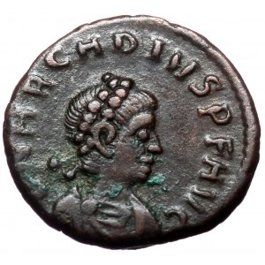 Arcadius (383-408) AE Nummus, Cyzicus, 388-392.