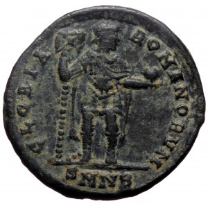 Arcadius (383-408). AE, Follis. (Bronze, 4.85g, 22mm) Nicomedia.