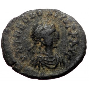 Theodosius II, AE, Nummus. (Bronze, 0.91 g. 14 mm.) Nicomedia? 402-450 AD.