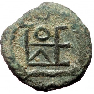 Theodosius II (408-450) AE Nummus (Bronze, 1.05 g. 13 mm.) Uncertain mint. 402-450 AD.