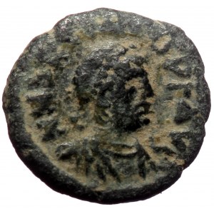 Marcian (450-457) AE nummus (Bronze, 11mm, 0.86g) Constantinople, 450-457