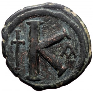 Anastasius I, AE, Half Follis (Bronze, 9.19 g. 27 mm.) Constantinople. 491-518 AD