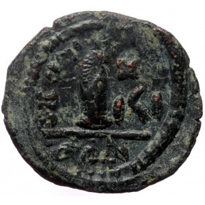 Justinian (527-565) I AE Decanummium (Bronze, 2.84g, 19mm) Constantinople.