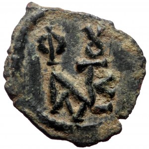 Justin II, AE, Pentanummium, (Bronze, 1.01 g. 17 mm.) Constantinople (?). 565-578 AD.