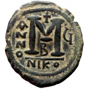 Justin II and Sophia, AE, Follis. (Bronze, 13.75 g. 31 mm.) Nicomedia. 565-578 AD.