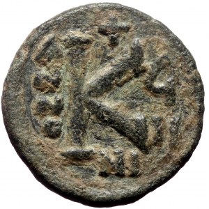 Justin II and Sophia, AE, Half Follis. (Bronze, 4.67 g. 19 mm.) Constantinople. 565-578 AD.