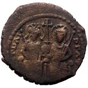 Justin II and Sophia, AE, Follis. (Bronze, 9.73 g. 28 mm.) Theoupolis (Antioch). 565-578 AD.