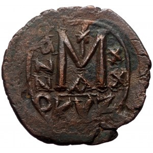 Maurice Tiberius AE, Follis. (Bronze, 12.08 g. 32 mm.) Cyzicus. 582-602 AD.
