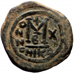 Maurice Tiberius (?), AE, Follis (Bronze, 11.91 g. 28 mm.) Nicomedia. 582-602 AD.