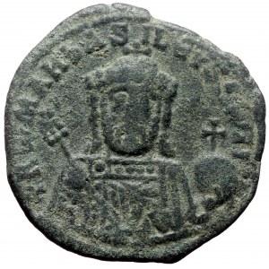 Romanus I, AE, Follis (Bronze, 6.05 g. 24 mm.) Constantinople. 913-959 AD.