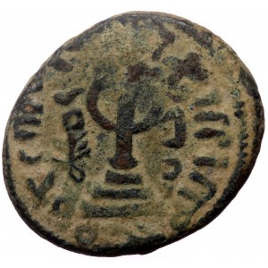 Islamic, Umayyad Caliphate. Abd al-Malik ibn Marwan, AE, Fals. (Bronze, 3.31 g. 19 mm). 685-705 AD / 65-86 AH.