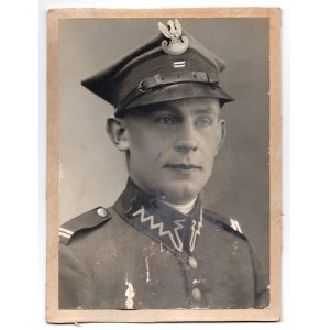 Zdjęcie przedstawiające żołnierza - pamiątka wojskowa Inowrocław 10.06.1937 Władysław Jakubowski