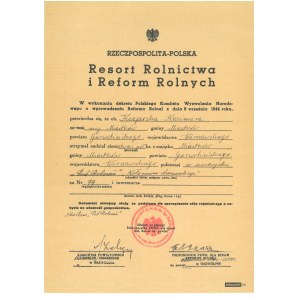 Dokument Resortu Rolnictwa i Reform Rolnych potwierdzający nadanie ziemi