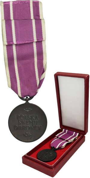 PESnZ, Médaille de l'Armée
