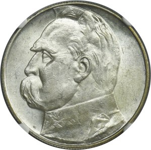 Pilsudski, 10 gold 1937 - NGC MS62