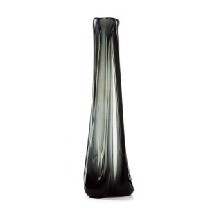 Váza voľného tvaru, ktorú navrhol Jan Sylwester DROST (nar. 1934)