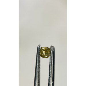 Diamant 0,14 CT P1. V hodnotě 2977 liber.