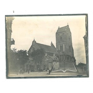 VARŠAVA, kostel Panny Marie. 1915.