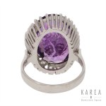 Ring with amethyst and diamonds, contemporary