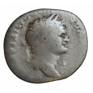 Domitian jako spoluvládce Vespasiana 69-79, denár