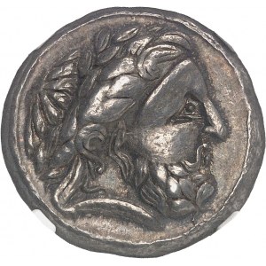 Celtes de l’Est / Allemagne / Bohême. Tétradrachme au triskèle, imitation de Philippe II de Macédoine ND (IIIe-IIe s. av. J.-C.).