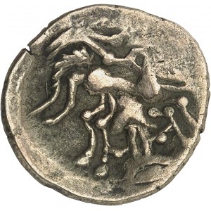 Armorique / Namnètes. Statère à l'hippophore, série 308B, en or bas et billon, Classe III au profil luniforme ND (première moitié du Ier siècle avant J.-C.).