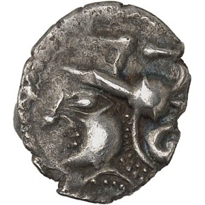 Aulerques Cénomans / Carnutes. Minimi à la tête de Pallas, var. 3a à gauche ND (fin de la première moitié du Ier siècle avant J.-C.).