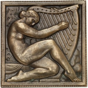IIIe République (1870-1940). Plaque uniface, femme à la harpe, par Marcel Renard ND (1927), Paris.