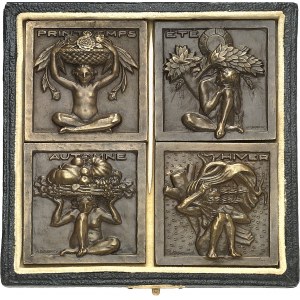 IIIe République (1870-1940). Coffret avec 4 plaquettes unifaces, les quatre saisons, par H. Dropsy ND (1927), Paris (Canale).