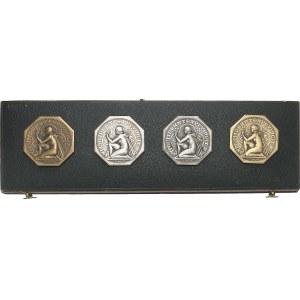 IIIe République (1870-1940). Coffret de 4 jetons de la Société Française de Numismatique, à Georges de Manteyer, par L. Bazor 1932, Paris.