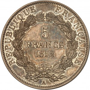 IIe République (1848-1852). 5 francs J. J. BARRE, 3e épreuve, tranche lisse, en argent doré (vermeil) 1852, A, Paris.