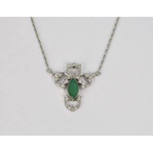 Necklace with emerald