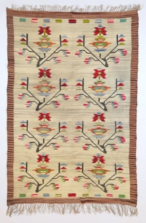 Kilim with floral motifs