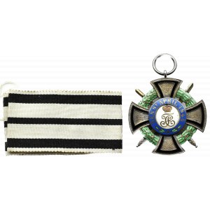 Niemcy, Order Książęcy Krzyża Honorowego Hohenzollernów III klasy z Mieczami, wstążka, oryginalne pudełko, RZADKIE