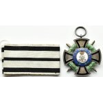 Niemcy, Order Książęcy Krzyża Honorowego Hohenzollernów III klasy z Mieczami, wstążka, oryginalne pudełko, RZADKIE
