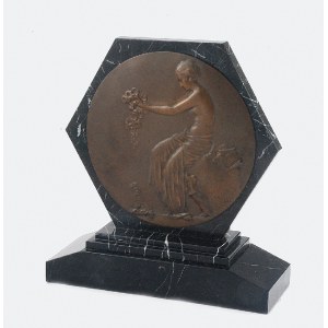Alphonse MAUQUOY (1880-1954), Medalion z postacią kobiecą, w marmurowej oprawie