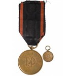 Medal Niepodległości z legitymacją i miniaturką