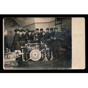Pohľadnicová fotografia vojakov z 11. kurzu mechanikov v Poznani (176)